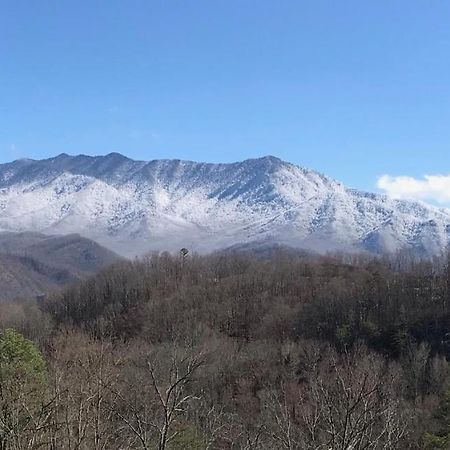 Majestic View Lodge, Amazing Views, Hot Tub, 1089 Free Tickets Each Paid Day, Dollywood And More جاتلينبرج المظهر الخارجي الصورة