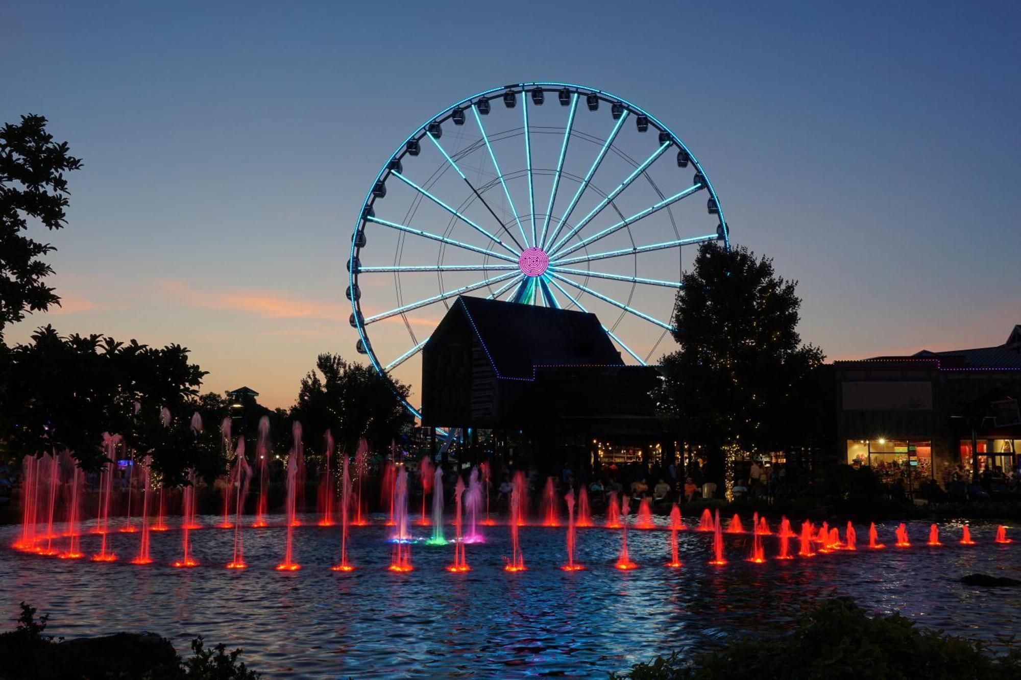 Majestic View Lodge, Amazing Views, Hot Tub, 1089 Free Tickets Each Paid Day, Dollywood And More جاتلينبرج المظهر الخارجي الصورة