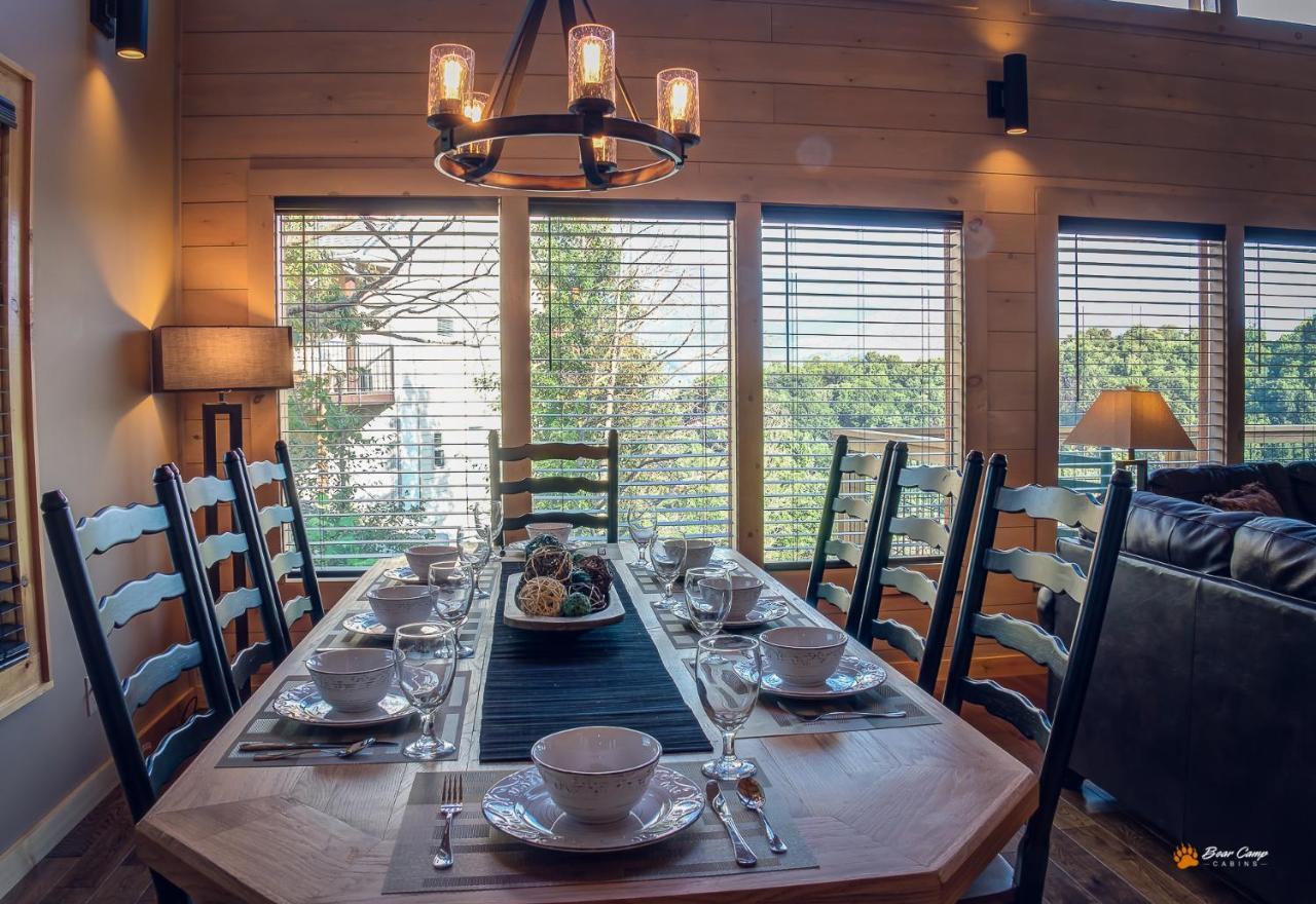 Majestic View Lodge, Amazing Views, Hot Tub, 1089 Free Tickets Each Paid Day, Dollywood And More جاتلينبرج المظهر الخارجي الصورة