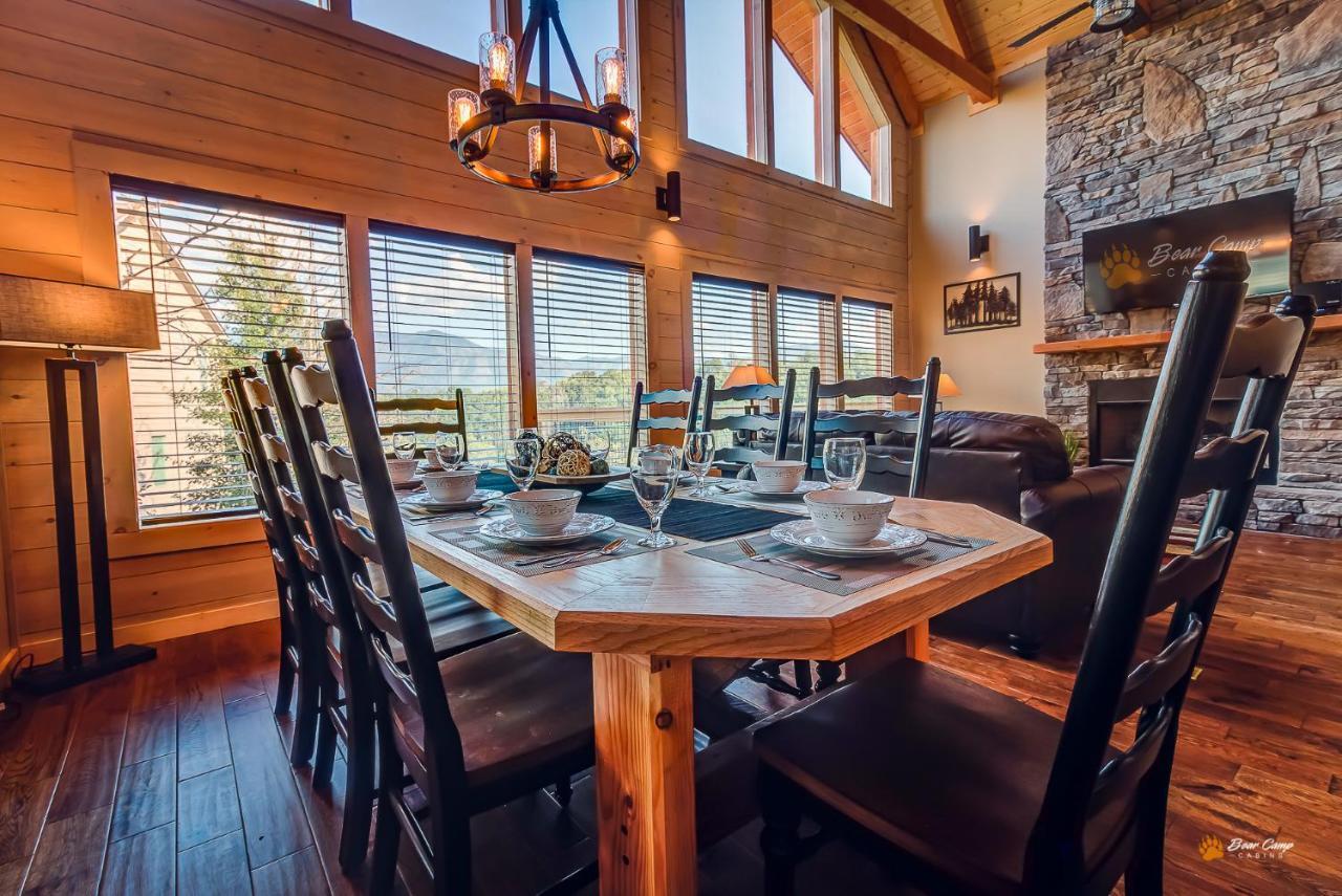 Majestic View Lodge, Amazing Views, Hot Tub, 1089 Free Tickets Each Paid Day, Dollywood And More جاتلينبرج المظهر الخارجي الصورة