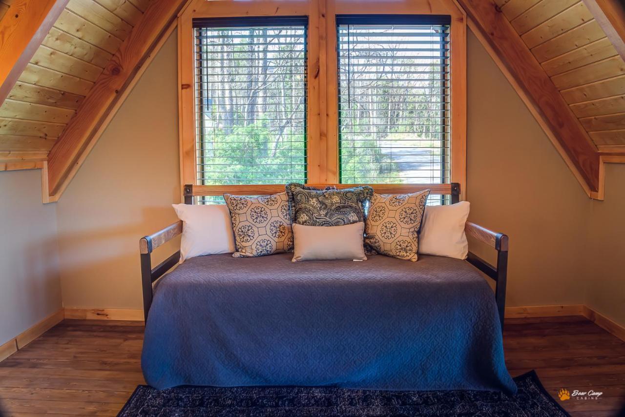 Majestic View Lodge, Amazing Views, Hot Tub, 1089 Free Tickets Each Paid Day, Dollywood And More جاتلينبرج المظهر الخارجي الصورة