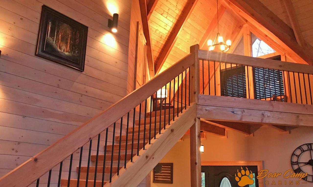 Majestic View Lodge, Amazing Views, Hot Tub, 1089 Free Tickets Each Paid Day, Dollywood And More جاتلينبرج المظهر الخارجي الصورة