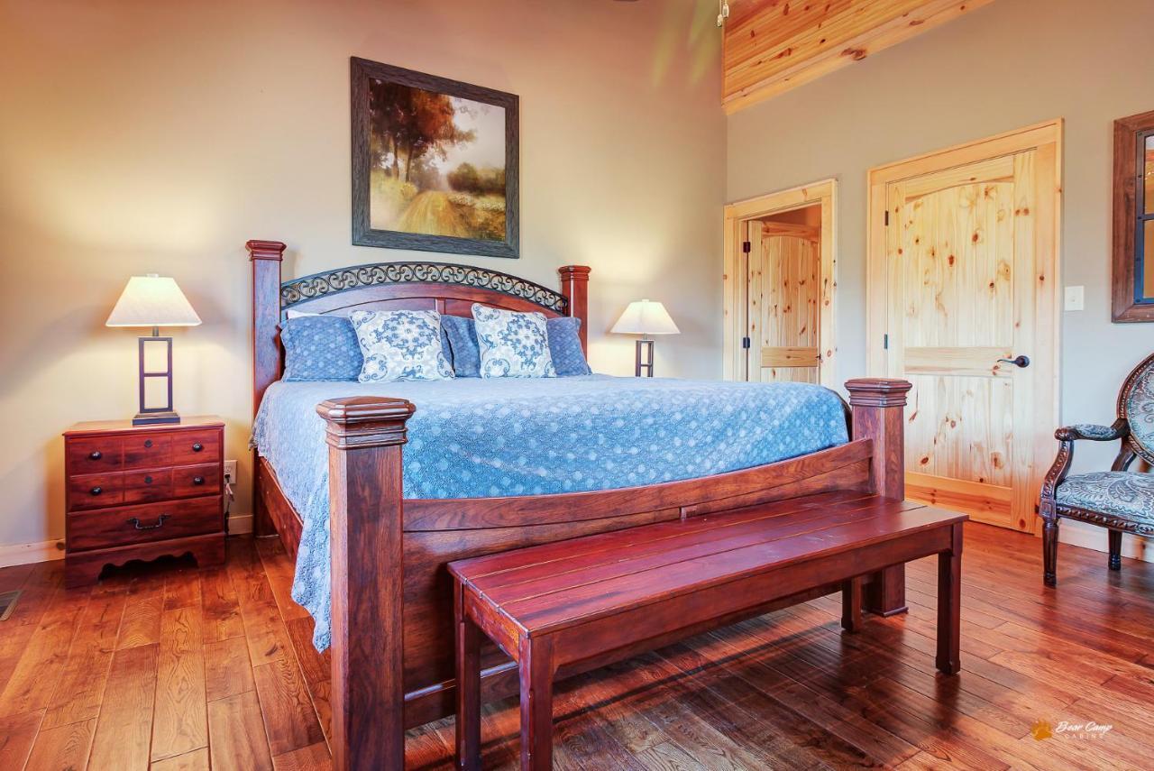 Majestic View Lodge, Amazing Views, Hot Tub, 1089 Free Tickets Each Paid Day, Dollywood And More جاتلينبرج المظهر الخارجي الصورة