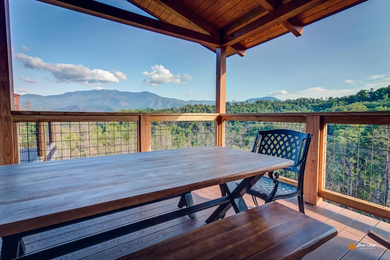 Majestic View Lodge, Amazing Views, Hot Tub, 1089 Free Tickets Each Paid Day, Dollywood And More جاتلينبرج المظهر الخارجي الصورة