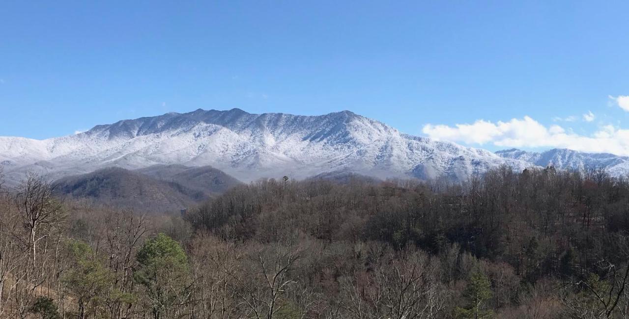 Majestic View Lodge, Amazing Views, Hot Tub, 1089 Free Tickets Each Paid Day, Dollywood And More جاتلينبرج المظهر الخارجي الصورة